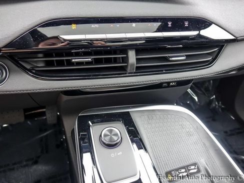 New 2026 Buick Enclave Sport Touring w/ Power Package FWD image 22