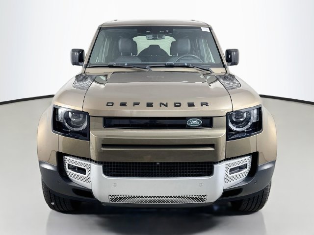 Used 2024 Land Rover Defender 110 S AWD/4WD image 2