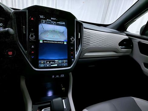 Certified 2025 Subaru Forester Limited image 21