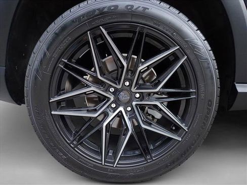 Used 2022 Mercedes-Benz GLE 350 4MATIC image 7