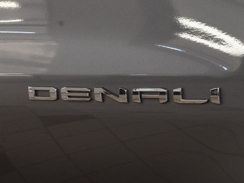 Used 2024 GMC Sierra 1500 Denali Ultimate image 17