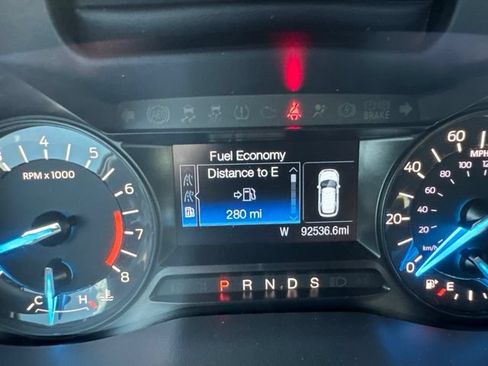Used 2018 Ford Explorer FWD image 12