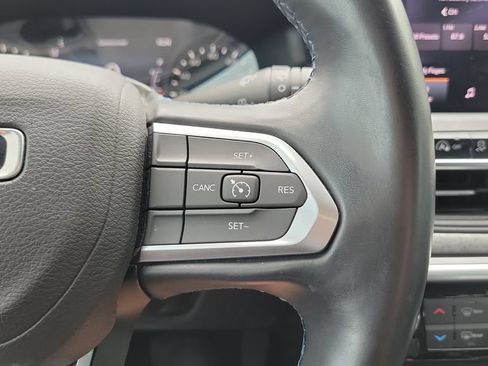 Used 2022 Jeep Compass Latitude w/ Convenience Group FWD image 21