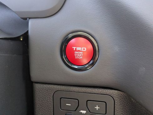 New 2026 Toyota Tundra Platinum AWD/4WD image 30