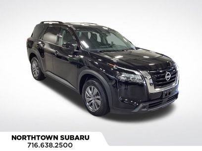 Used 2025 Nissan Pathfinder SV