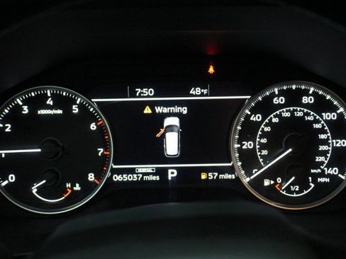 Used 2023 Mitsubishi Outlander SE image 12