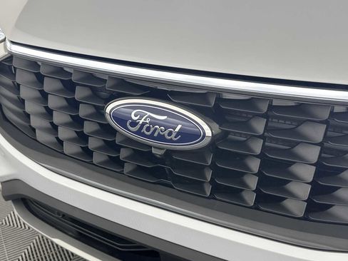 Used 2025 Ford Escape SE w/ PHEV Premium Package FWD image 13