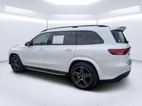 Used 2025 Mercedes-Benz GLS 450 4MATIC w/ Pinnacle Trim Package image 5