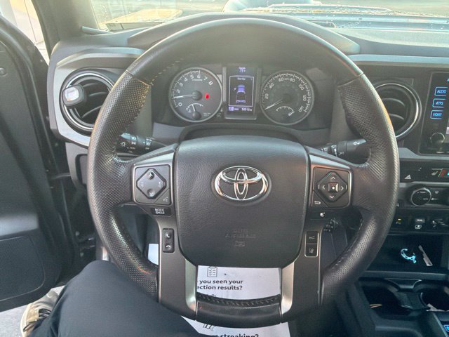Used 2018 Toyota Tacoma TRD Sport AWD/4WD image 22