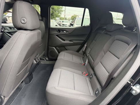 Used 2026 Chevrolet Equinox LT AWD/4WD image 11