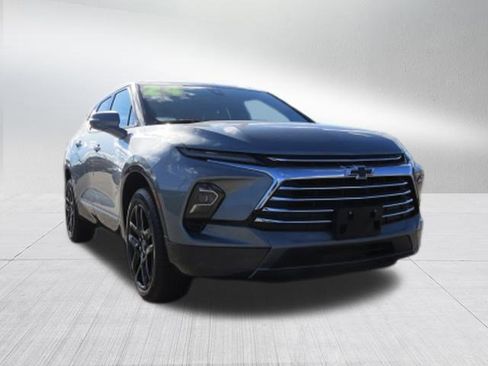 Certified 2024 Chevrolet Blazer Premier w/ Enhanced Convenience Package image 9