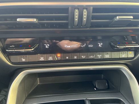 Certified 2025 MAZDA CX-90 3.3 Turbo w/ Preferred Package image 18