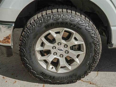 Used 2023 Ford F150 XLT image 10