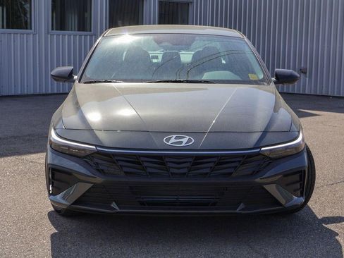 New 2026 Hyundai Elantra Sport FWD image 27