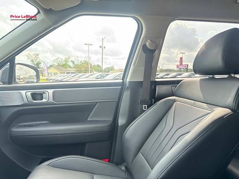 Used 2026 Hyundai Santa Fe SEL AWD/4WD image 15