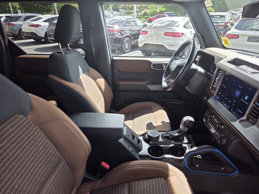 Used 2022 Ford Bronco Outer Banks AWD/4WD image 31