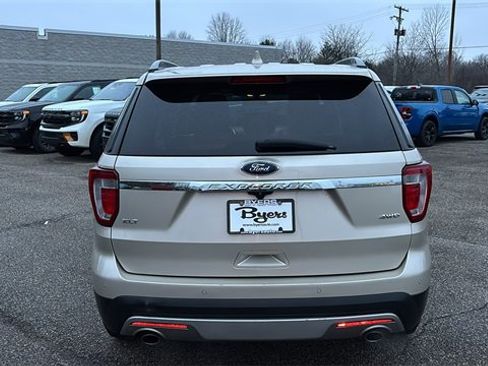 Used 2017 Ford Explorer XLT w/ Equipment Group 202A image 30