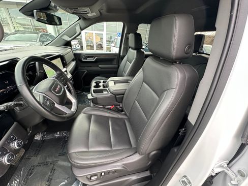 Used 2025 GMC Sierra 1500 SLT image 28
