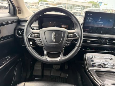 Certified 2023 Lincoln Nautilus AWD image 16