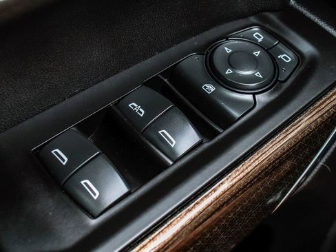 Used 2020 Chevrolet Silverado 1500 LT Trail Boss image 10