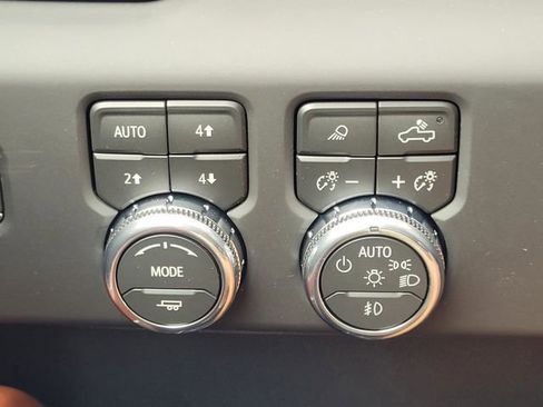 New 2026 GMC Sierra 3500 Denali Ultimate w/ LPO, Black Badging Package AWD/4WD image 17