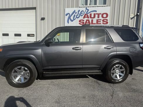 Used 2014 Toyota 4Runner Trail Premium image 9