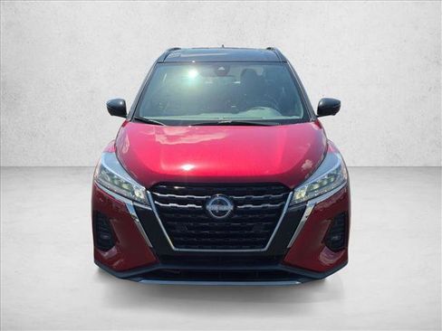 Used 2024 Nissan Kicks SR FWD image 2