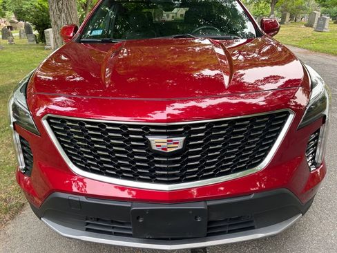 Used 2019 Cadillac XT4 Premium Luxury AWD/4WD image 11