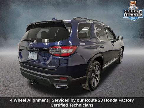 Certified 2023 Honda Pilot Touring image 5