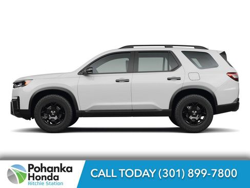 New 2026 Honda Pilot TrailSport image 2