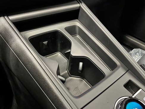 New 2026 Volkswagen Tiguan SE image 13