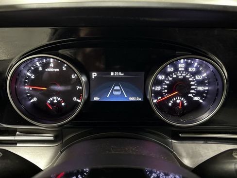 Used 2022 Kia Carnival SX FWD image 12