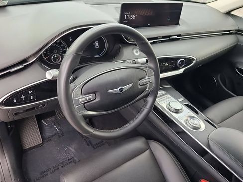 Used 2025 Genesis GV70 2.5T AWD/4WD image 17