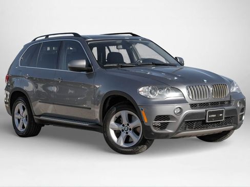 Used 2013 BMW X5 xDrive50i image 4