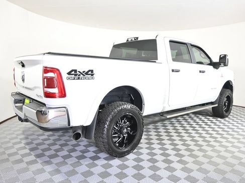 Used 2024 RAM 3500 Big Horn w/ Towing Technology Group AWD/4WD image 7