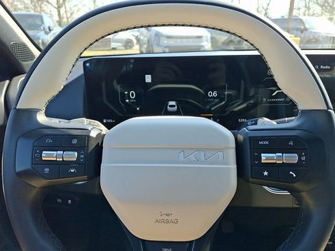 Certified 2025 Kia K4 GT-Line w/ GT-Line Premium Package image 19