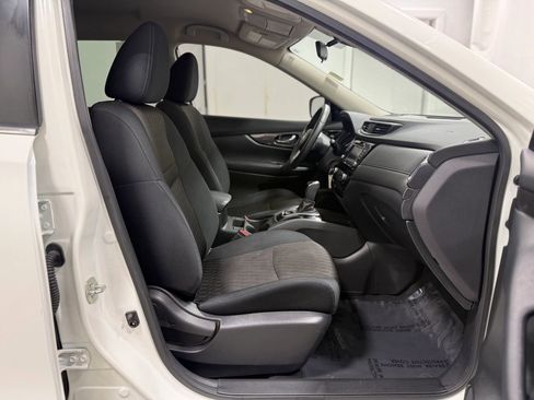 Used 2019 Nissan Rogue S w/ Special Edition Package image 27