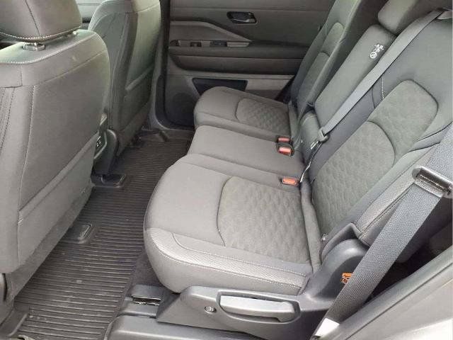 Certified 2026 Nissan Pathfinder SV FWD image 13