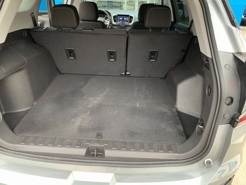 Used 2024 GMC Terrain SLE w/ Driver Convenience Package image 20