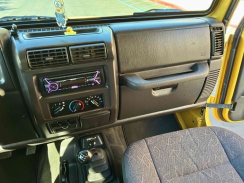 Used 2002 Jeep Wrangler Sport AWD/4WD image 17