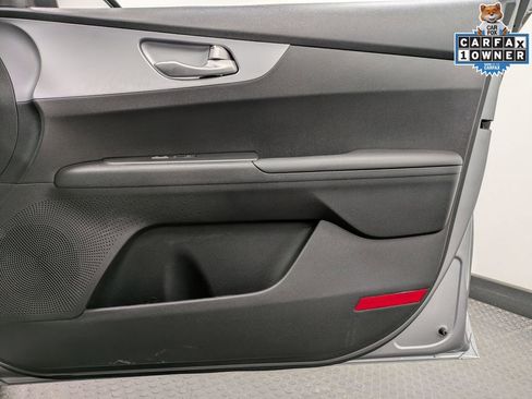 Used 2023 Kia Forte LXS w/ LXS Technology Package image 28