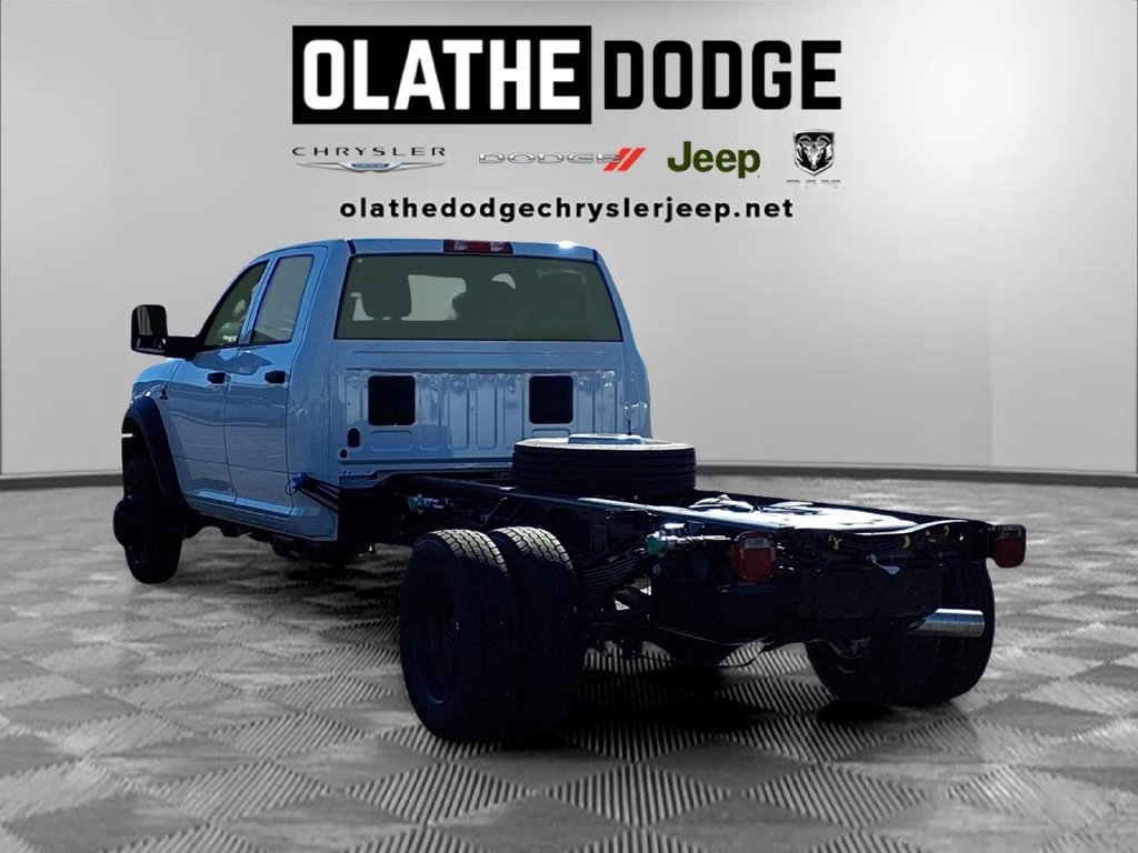 New 2027 RAM 5500 Tradesman AWD/4WD image 3