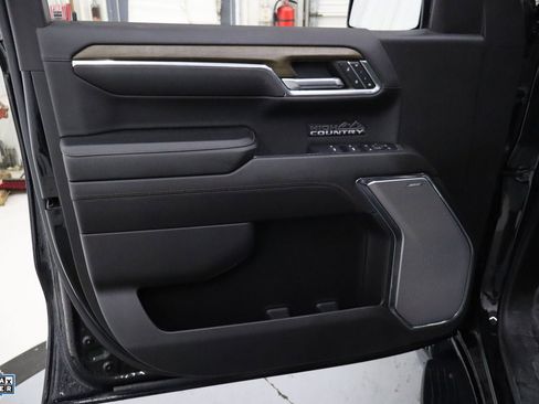 Used 2023 Chevrolet Silverado 1500 High Country image 11