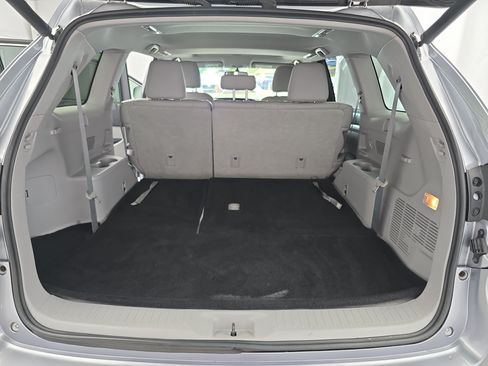 Used 2015 Toyota Highlander XLE FWD image 13