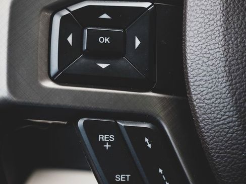 Used 2019 Ford F150 Limited w/ Trailer Tow Package image 21