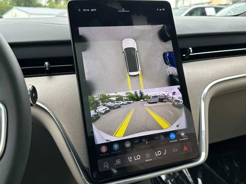 New 2025 Volvo EX90 Ultra image 27