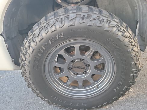 Used 2018 Nissan Titan PRO-4X w/ Pro-4x Convenience Package image 8