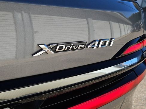 Used 2024 BMW X7 xDrive40i image 13