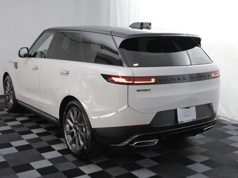 Certified 2026 Land Rover Range Rover Sport SE AWD/4WD image 16