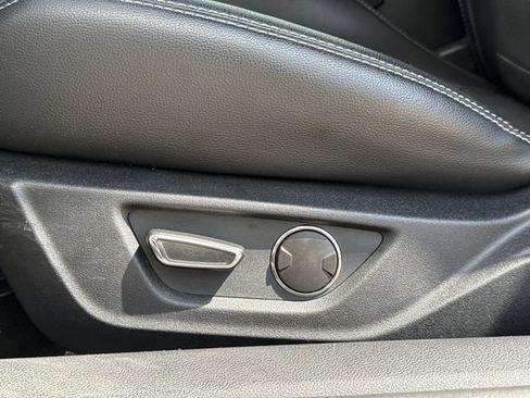 Used 2019 Ford Mustang GT Premium w/ Black Accent Package RWD image 25